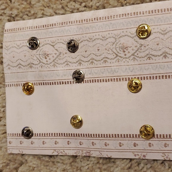 Lapel pin #2 - Picture 2 of 2